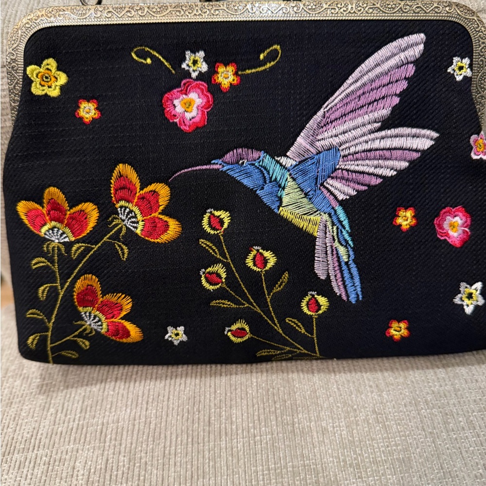 Embroidered Black Clutch/Crossbody with Hummingbird Design